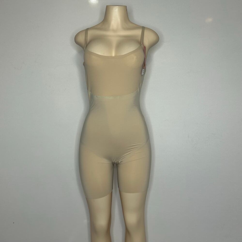 NWT Spanx Thin-stincts Mid-Thigh Shaping Bodysuit Natural Size L 2217